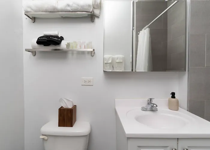 Flexhome Ukrainian Village - 2br - Convenient Walkability Appartement *